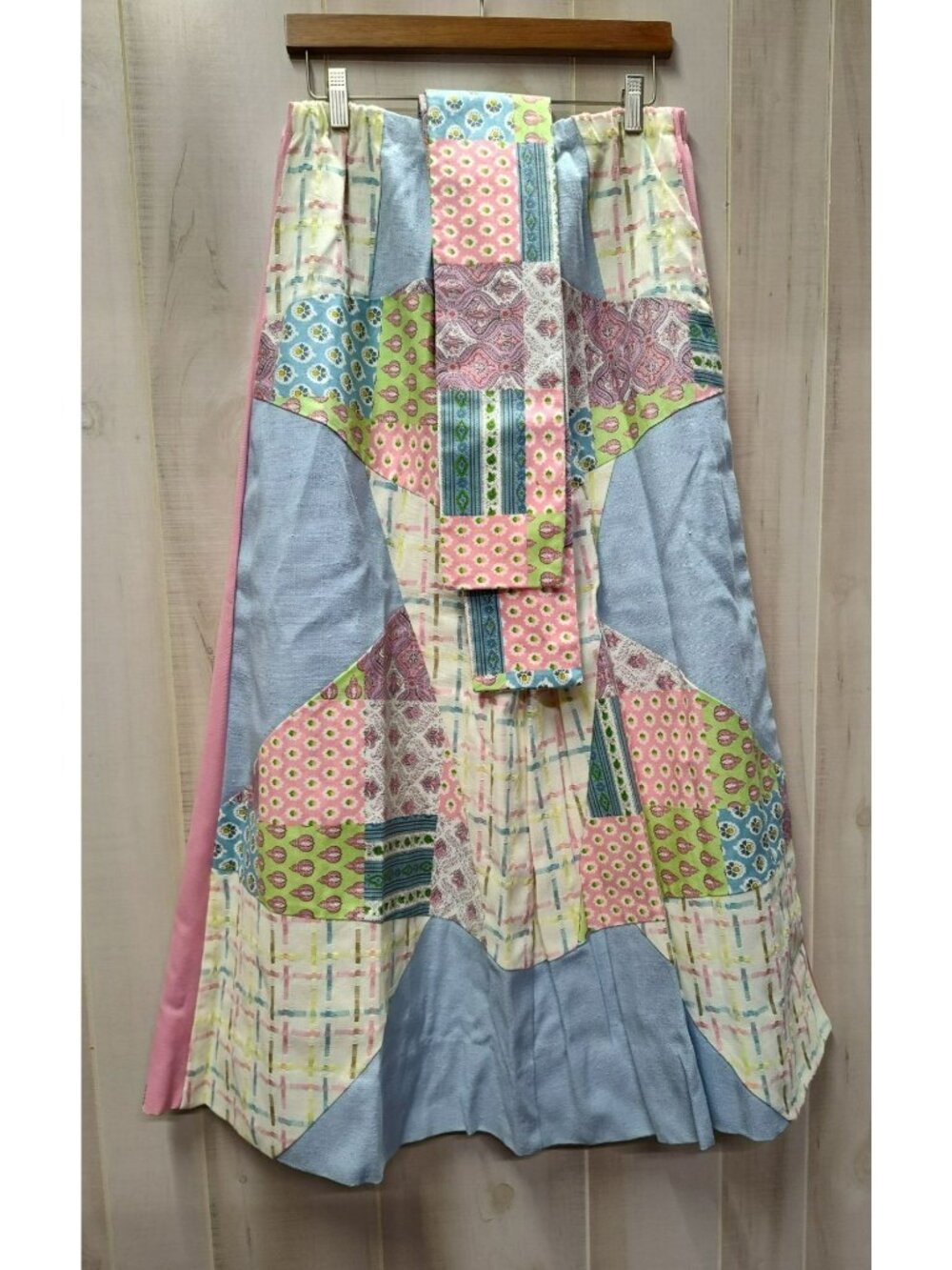 Vintage Chessa Davis Skirt w matching sash belt, Heavyweight Patchwork, Lined